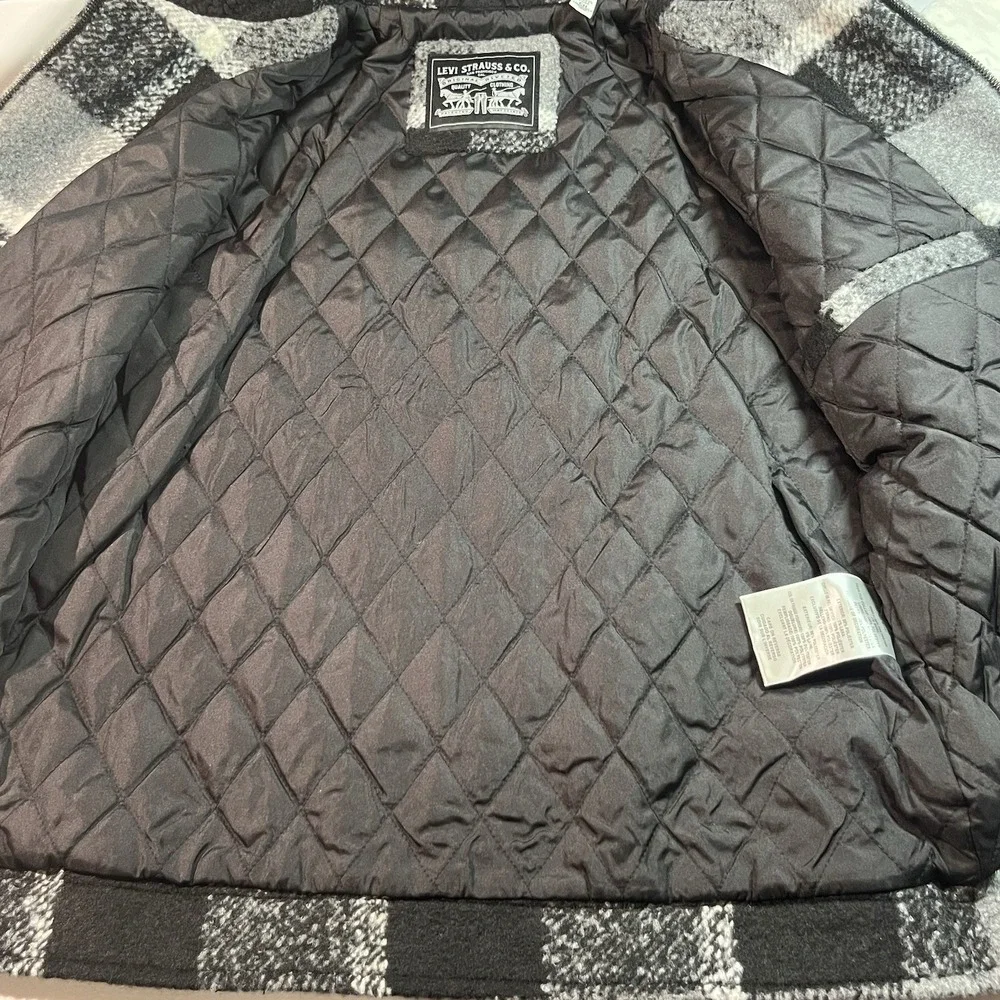 NWT Levis Men's‎ Plaid Heavy Quilt Lined Jacket Size Small Shacket Msrp $250 - Picture 8 of 10